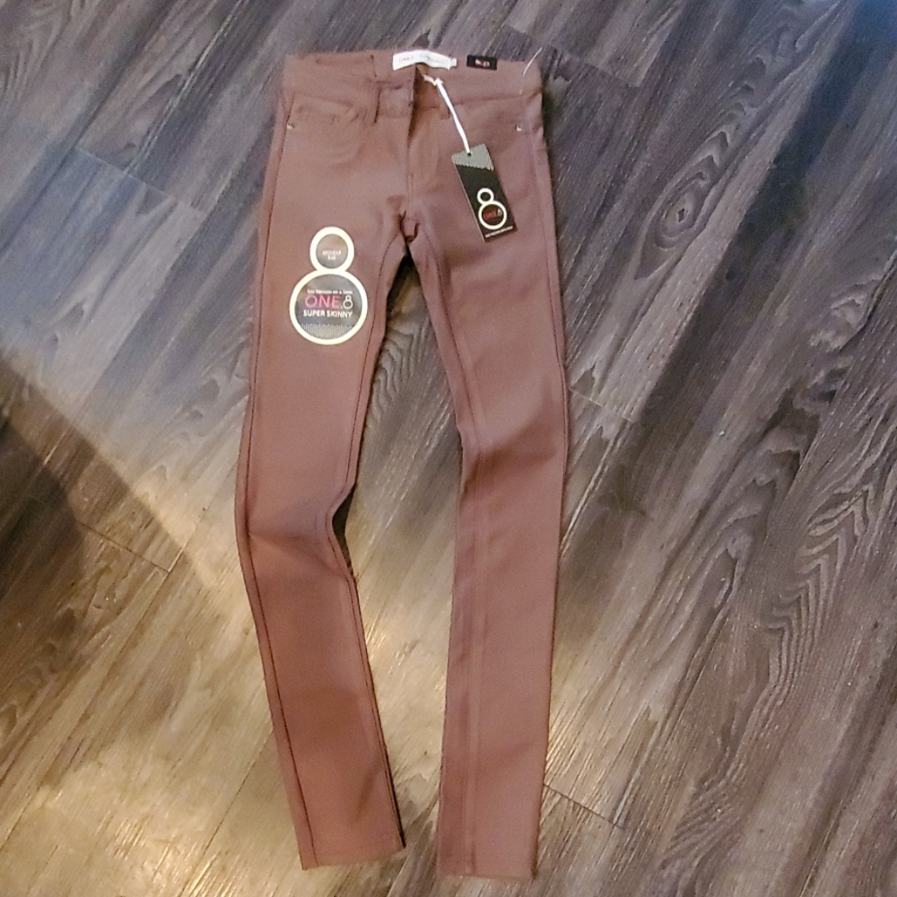 One 8 Jean's
